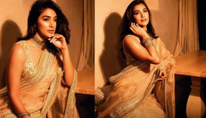 Pooja Hegde का दिखा बेहद खूबसूरत अंदाज, आइवरी गोल्ड-एम्बेलिश्ड साड़ी ने खींचा सबका ध्यान