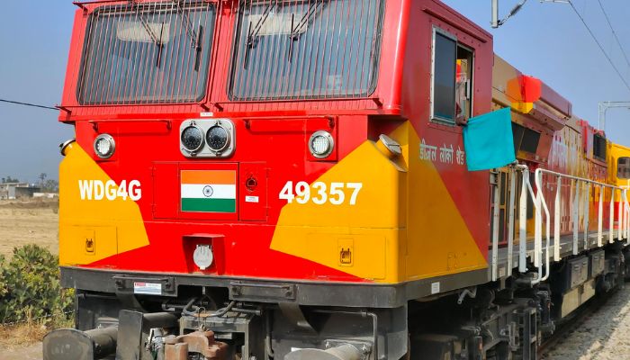 Indian Railway: अपनी IRCTC आईडी से भूल कर भी न करें इनकी टिकट ,वर्ना हो सकती है जेल