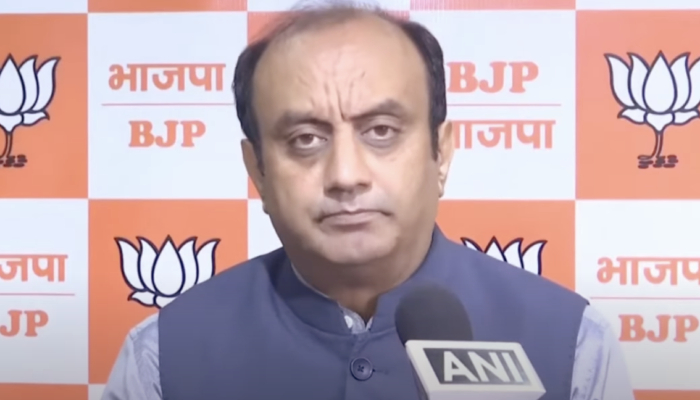 उधर हो रहे बांग्लादेशी हिंदुओं पर अत्याचार इधर Sudhanshu Trivedi ने Congress पर किया बड़ा खुलासा