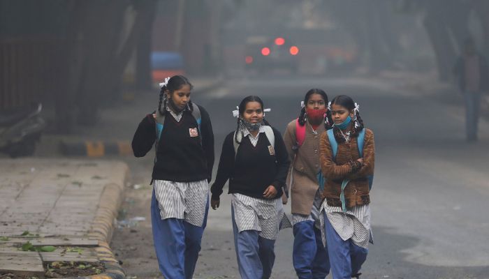 नहीं सुधर रहे दिल्ली के हालात, AQI लेवल में नहीं आई थोड़ी भी कमी