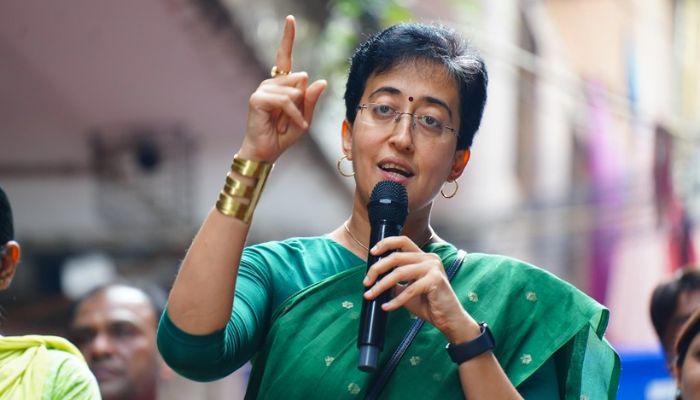 Atishi Marlena: सीएम आतिशी ने छठ घाट का लिया जायजा, महापर्व में बाधा डालने के लिए भाजपा की आलोचना भी की