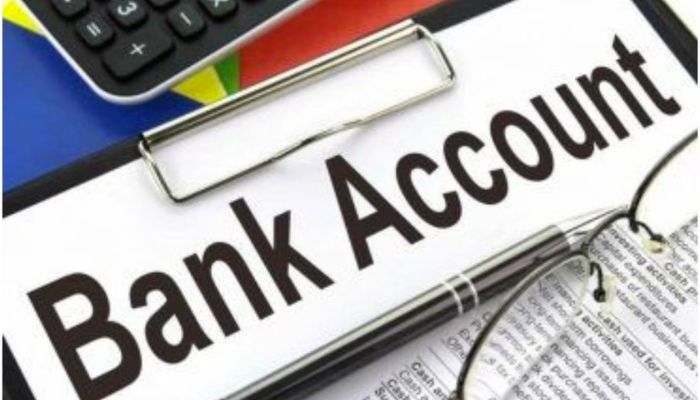 Bank Account Rules: अगर बैंक में बिना नॉमिनी एड किए खाता धारक की हो जाती है मौत, तो कैसे मिलेंगे अटके पैसे