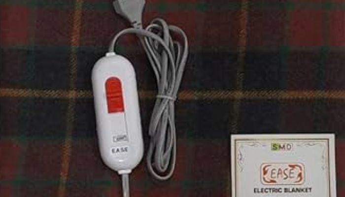 दिल्ली की ठंड़ से कांप गई रूह, तो तुरंत घर लें आए ये सस्ता Electric Blanket