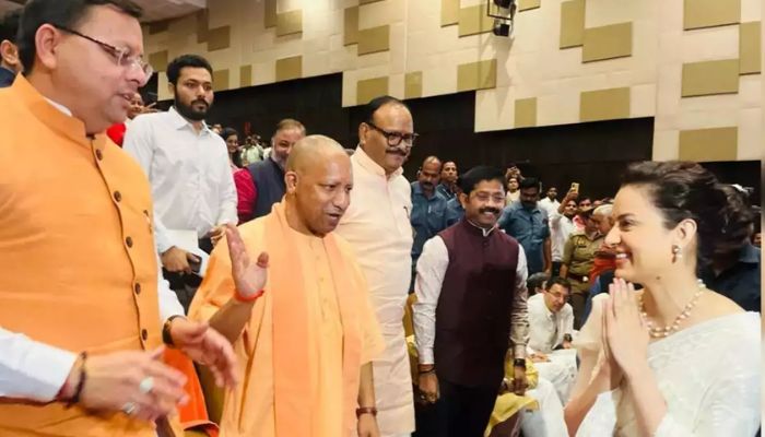 CM Dhami की तरफ़ Yogi का ‘इशारा’, हाथ जोड़कर खड़ी हुईं ‘कंगना’! क्या है वायरल तस्वीर की सच्चाई?