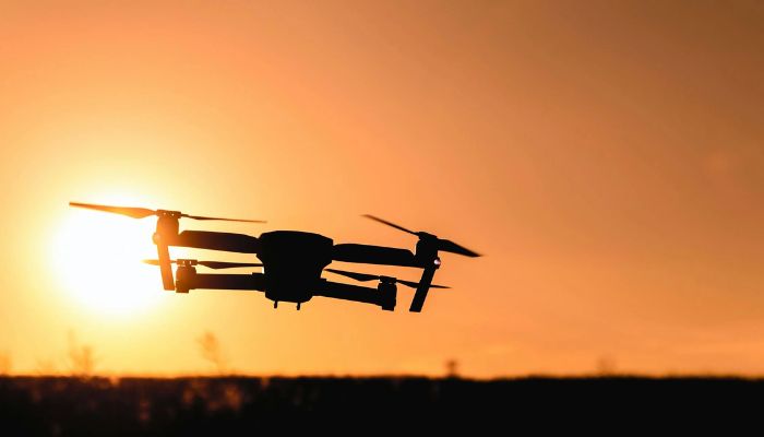 Drone Job: अब ड्रोन से कमा सकते है पैसे , ऐसे मिलेगी नौकरी