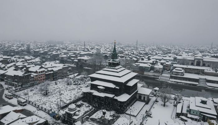 Kashmir Visiting Certificate: कश्मीर के इन जगहों पर जानें से पहले लगेगा सर्टिफिकेट, जानें क्यों