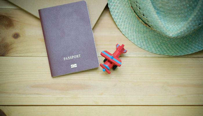 Passport Rules: अगर की आपने ये गलती तो रद्द हो जाएगा आपका पासपोर्ट, जानें क्या है नियम