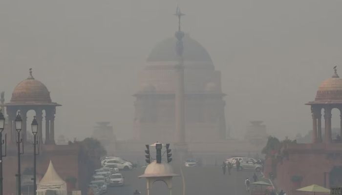 Delhi Pollution: दिवाली से पहले ही ख़राब हुई हवा, AQI पंहुचा खतरे के पार....