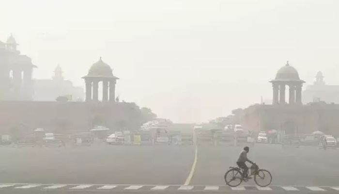 छठ के बाद दिल्ली की और हुई दूषित हवा, AQI हुआ बद से बदतर