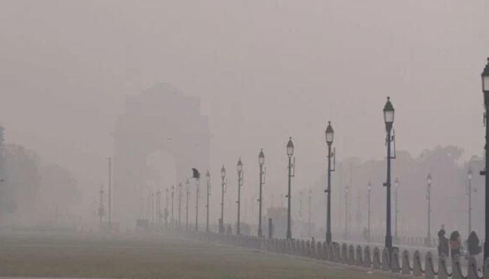 लग गया लॉकडाउन! प्रदूषण के चलते दफ्तरों में टाइमिंग बदलने के बाद अब वर्क फ्रॉम होम पर लगेगी मुहर