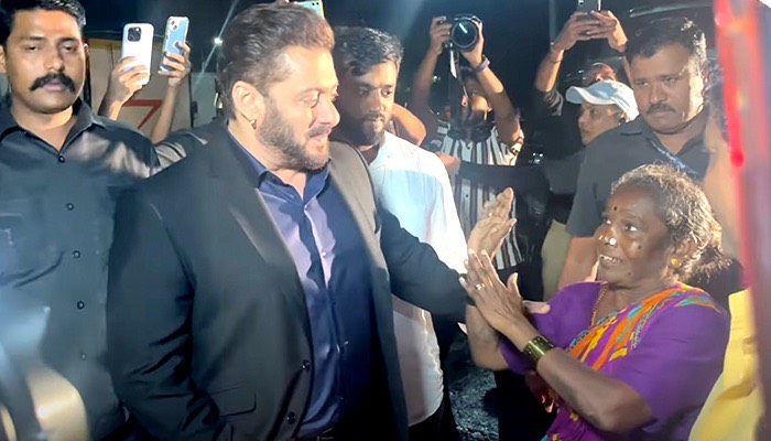 Salman Khan को देख इस बुजुर्ग महिला ने ऐसा क्या कहा,Video हो गया Viral !