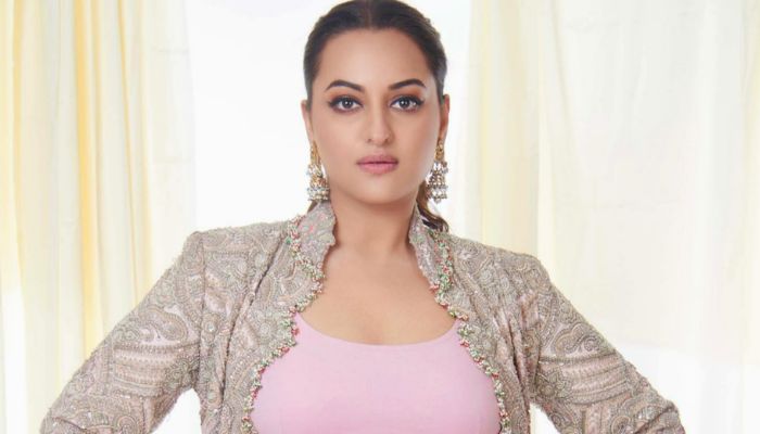 लोकसभा चुनाव के बीच राजनीति में शामिल होने पर Sonakshi Sinha ने ये क्या कह दिया?