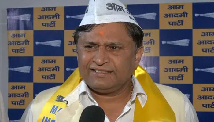 AAP ने जारी की अपनी तीसरी लिस्ट, नजफगढ़ से तरुण यादव को दिया टिकट