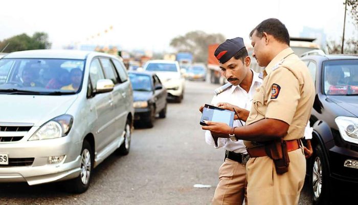 Traffic Challan Rules: ट्रैफिक के इन नियमों से किया खिलवाड़, तो आपके घर पहुंचने से पहलें पहुंच जाएगा इतने हजार का चालान