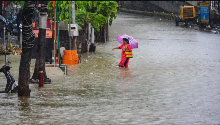 Weather Update: बारिश ने मचाई तबाही, जलभराव से लोगो का हुआ बुरा हाल, मौसम विभाग ने जारी किया High Alert