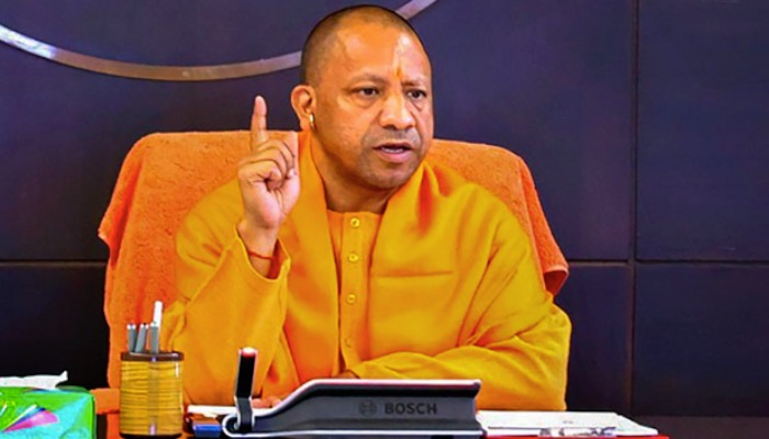 पूरब से पश्चिम, उत्तर से दक्षिण, हर तरफ़ गूंज रहा योगी-योगी, CM Yogi की इतनी डिमांड क्यों ?